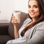 ¿Qué bebida es buena para producir leche materna?